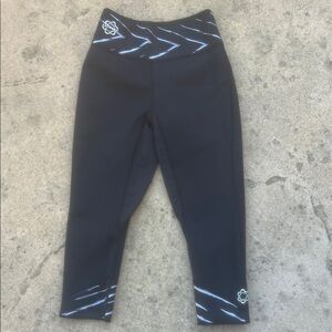 Zaggora Women's Black Neoprene Therma Fit Hot Pants Legging Size S